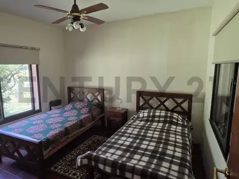 Venta Casa 5 Ambientes en BENQUERENCIA FARM CLUB