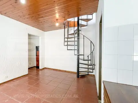 Depto Tipo Casa en Venta de 4 ambientes