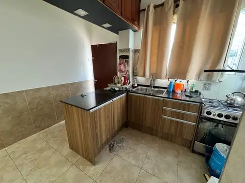 Casa 4 ambientes con 1 baño