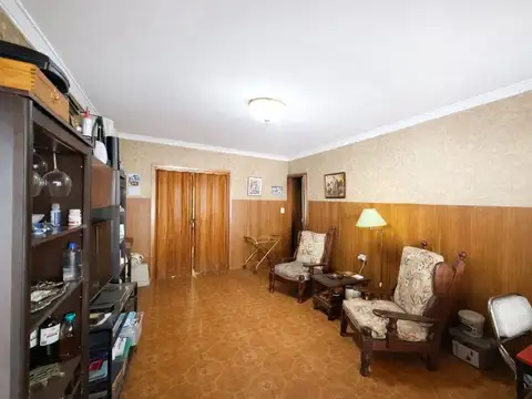 VENTA CASA DOS AMB C/COCHERA, PATIO - APTO CREDITO