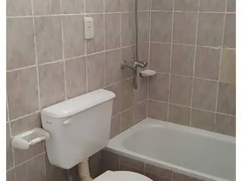 Depto Tipo Casa 2 ambientes con 1 baño