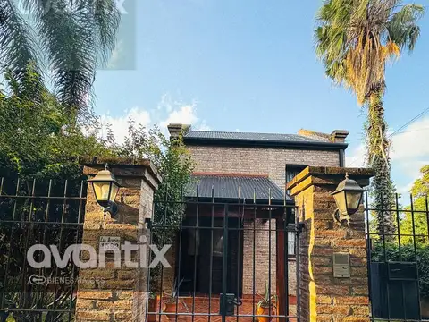 Las Acacias esquina Los Fresnos