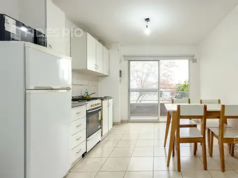 VENTA - Departamento Monoambiente Con Balcón Al Frente en Barrio Echesortu