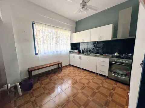 Casa en venta de 5 ambientes en Aldo Bonzi