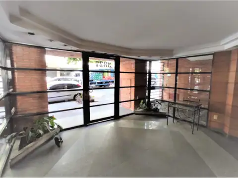 Paraguay 3800, Piso 7°