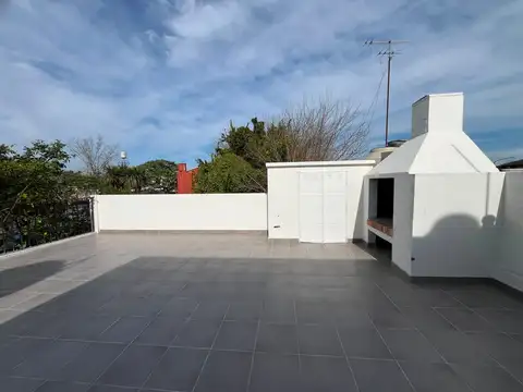 Depto Tipo Casa en Venta 46 años