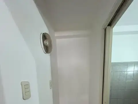 Oficina en Planta Baja Al Frente Sin Expensas.