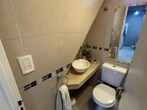 Depto Tipo Casa 4 ambientes con 2 baños