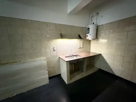 Local Comercial en Alquiler en Flores | 28 m² en Excelente Ubicación.