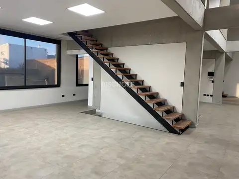 VENTA EN BLOCK DE EXCELENTES LOCALES SOBRE BOULEVARD