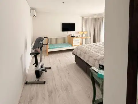 CASA EN VENTA VILLA DEL PLATA 4 DORMITORIOS