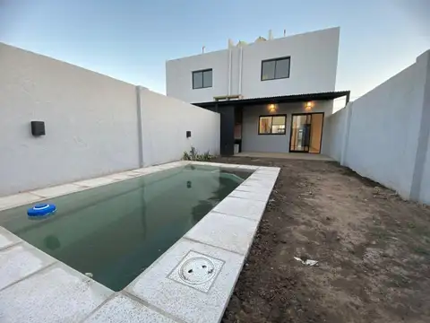 Depto Tipo Casa en Venta de 5 ambientes