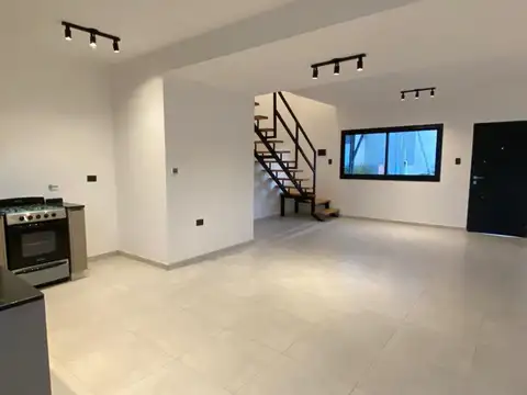 Depto Tipo Casa en Venta de 2 dormitorios