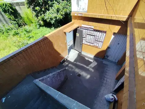 Depto Tipo Casa en Venta en Flores Sur, USD 110.000