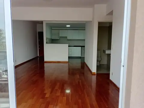 Departamento en Alquiler con 2 cocheras