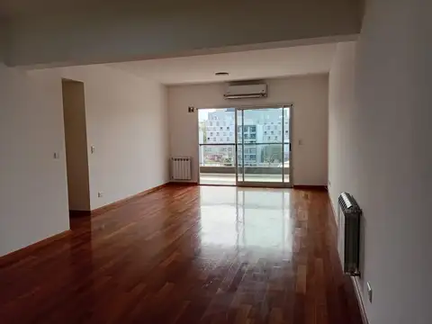 Departamento en Alquiler de 4 ambientes