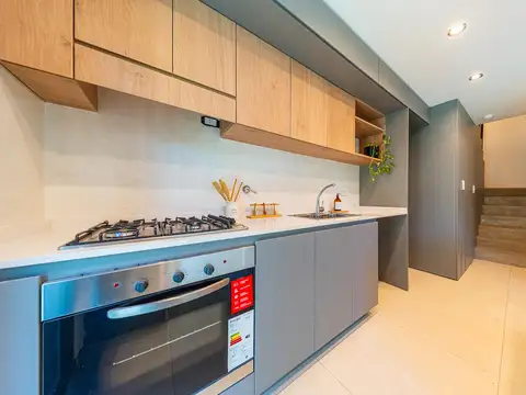 Depto Tipo Casa 5 ambientes con 2 baños