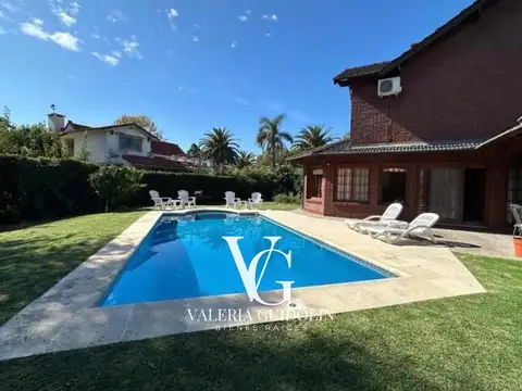 Casa en Country Nautico De Escobar