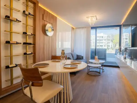 DEPTO 2 AMB EN VENTA EN CASTELAR CON JARDIN PROPIO