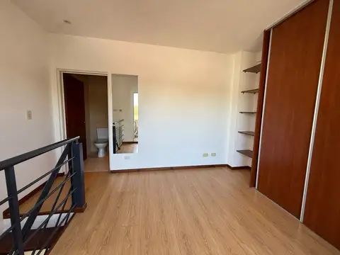 ALQUILER PH 2 AMB CON 2BALCONES Y TERRAZA- V. DVTO