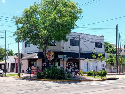 PH a refaccionar 4 + local  apto permuta Virreyes