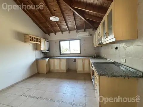 Venta Casa en La Delfina - APTO CRÉDITO - CON RENTA