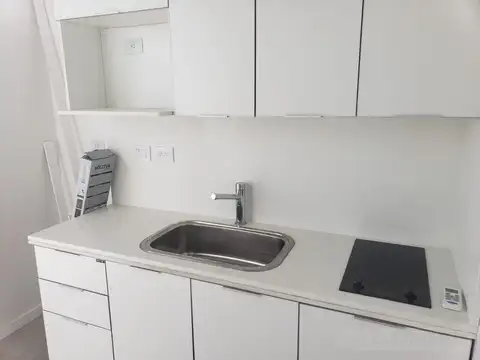 Oficina en Alquiler al Norte