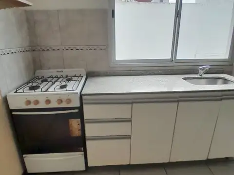 Departamento 3 ambientes con 1 baño