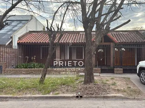 Chalet en venta en Lujan