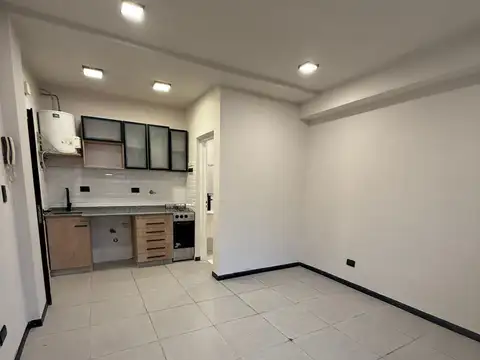 Zado 3200, Piso pb