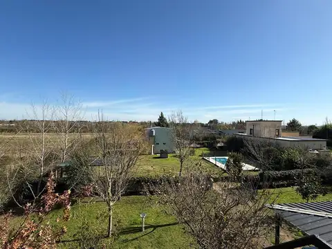 Casa Quinta con Departamentos Turísticos – Barrio La Calandria San Pedro