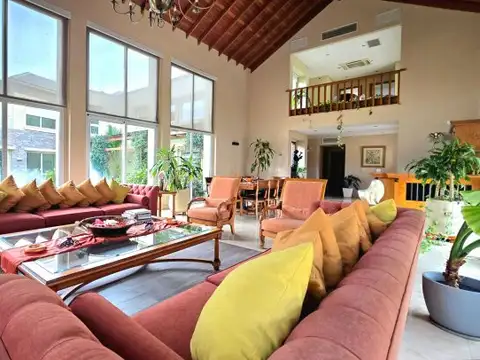 Casa en Venta en El Casco De Leloir, USD 1.600.000