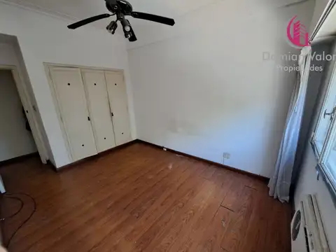 VENTA PH 3 AMBIENTES CON DEPENDENCIA, 1° PISO POR ESCALERA