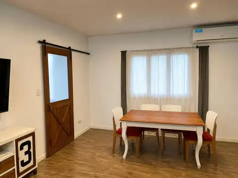 Depto Tipo Casa en Alquiler en Castelar Sur, $ 1.400.000