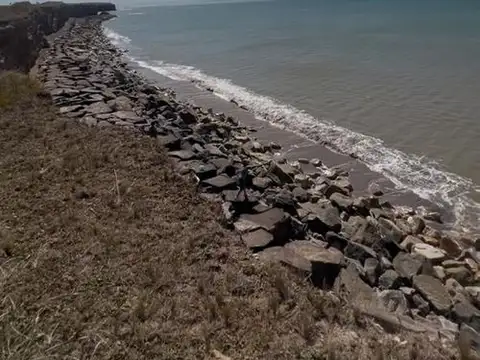 Terreno en Venta 30  mts Fondo