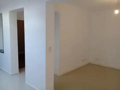 Depto Tipo Casa 2 ambientes con 1 baño