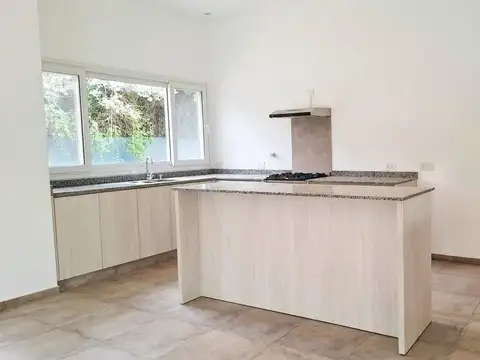 Casa en Alquiler al Noroeste