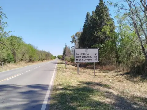 La Higuera A 5 kilómetros del centro