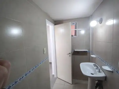 OPORTUNIDAD PARA RENTA - 1 AMB 1ER PISO 