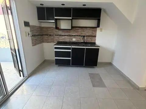 Depto Tipo Casa en Venta de 3 ambientes