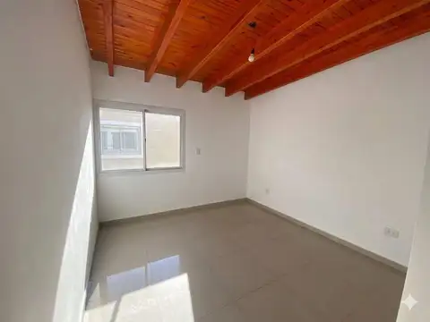 Departamento en Alquiler en Villa Nueva de Guaymallen, $ 650.000