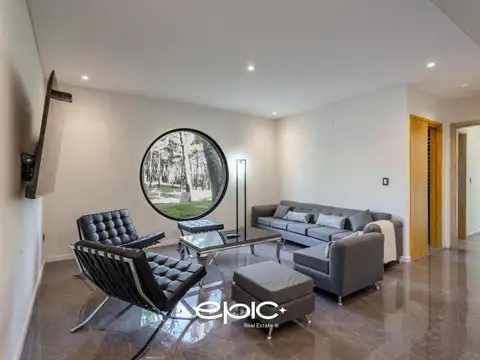 Casa en Venta en Villarobles, USD 580.000