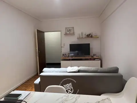 Amoblado - 3 ambientes internos recien pintado