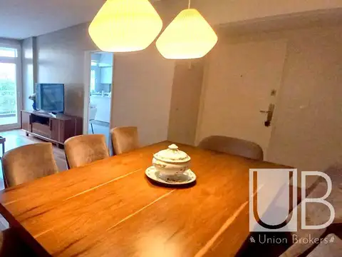 PISO 4 AMB, COCHERA, BALCON AL FRENTE SOBRE LIBERTADOR!