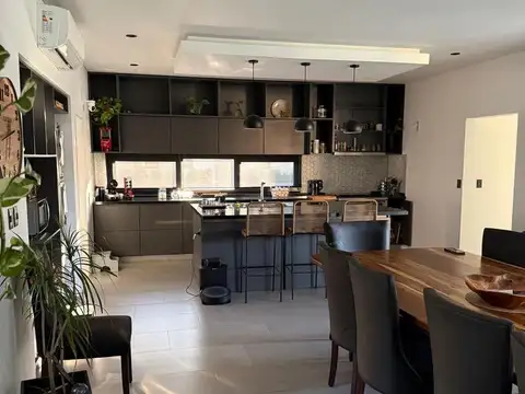 CASA EN VENTA CLUB DE CAMPO EL NACIONAL