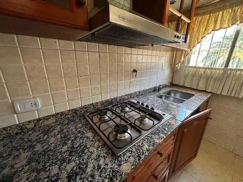 Departamento de 4 ambientes en Lomas de Zamora Oeste