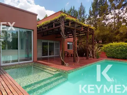 VENTA DE CASA DE 3 DORMITORIOS EN CAMPOS DE ROCA