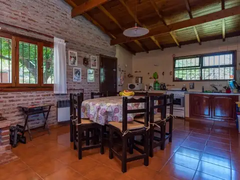 Casa 3 ambientes con 1 baño