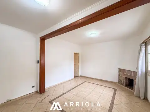 Casa 2 ambientes con 2 baños