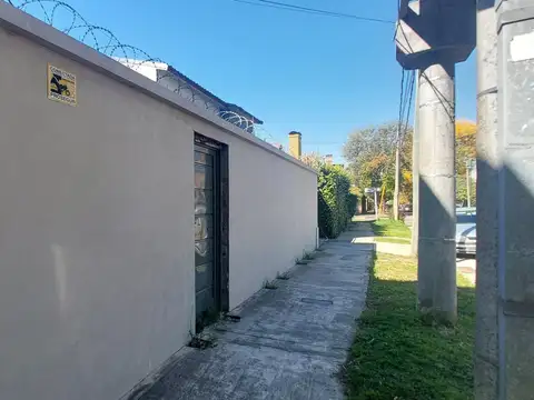 Castro Barros 2600